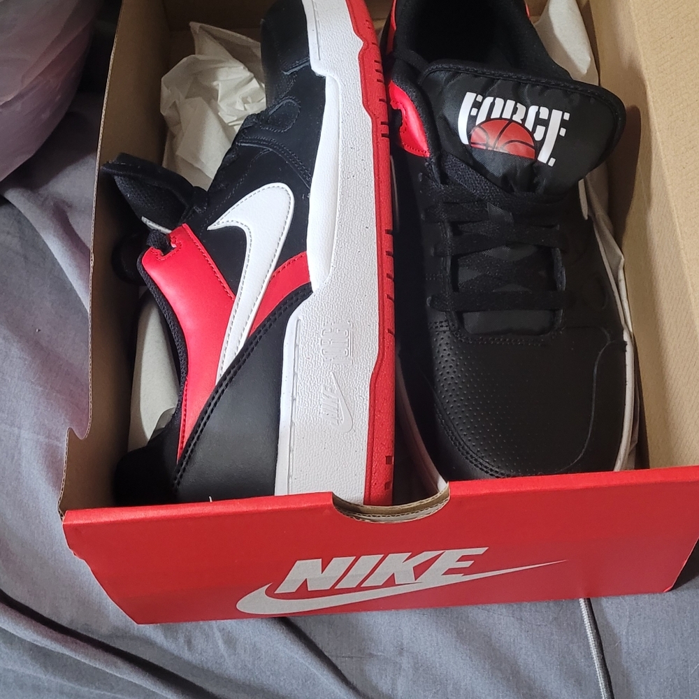 Nike Full Force Lo Sneakers - Black/White/University Red